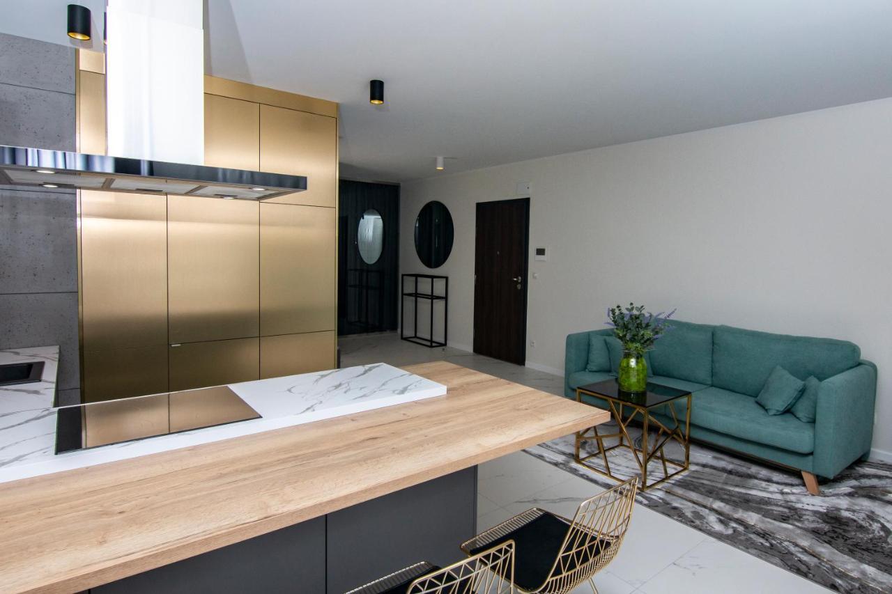 El Apartments - Aries Poznań Eksteriør billede